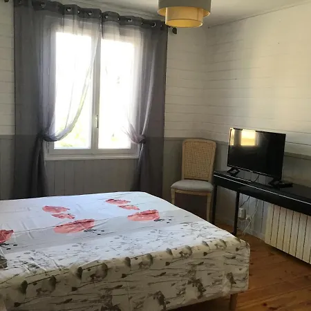 Le Clau Provencal Apartment